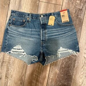 Levis 501 Women’s Jean Shorts Distressed Medium Wash Size 34